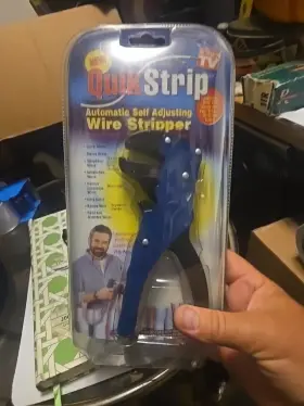 Ae Seen On Tv 040282240275 As Quik Strip Automatic Self Adjusting Wire Stripper