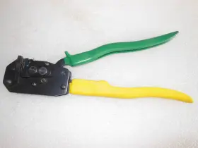 169-400 Amp Certii-lok 169 400 Crimp Tool Frame Mfg. Te Connectivity Condition Used