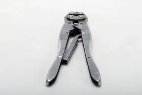 220045-2 Amp Hand Crimper Tool For Electrical / Communication Connectors - Fair