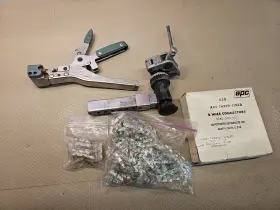230971-1 Amp 229755-1 Crimper Picabond Tool Holder 1000 Red Splice Connectors