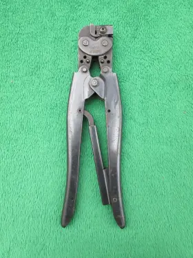 47907 Amp 24-20 Crimp Tool Pidg Made In Usa