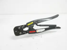 48518 Amp Hand Crimp Tool 22 - 26 Awg Locator Not Springy