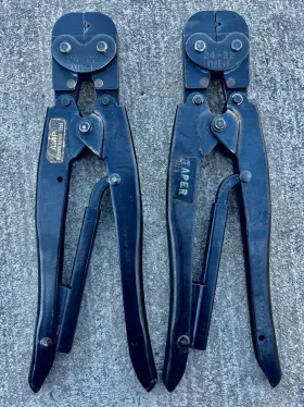 48698 Amp 2-amp Part# Type F Hand Crimp Tool 24-22 Awg