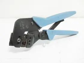 354940-1 Amp 58559-1 Die Bnc Tool Rg 174/179 And Frame Hand Crimp