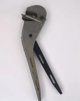 59824-1-k Amp Te 59824-1 Hand Crimp Tool Awg 22-10 Made In Usa Excellent Condition