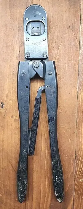 90075 Amp Hand Crimping Tool Type F 2-26 2-22 24-20