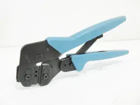 354940-1 Amp 90684-1 20 - 16 Awg Die With Frame And Locator Crimp Tool
