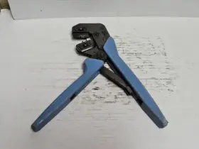 D9803 Amp Crimp Tool 20-24 24-28 - Used