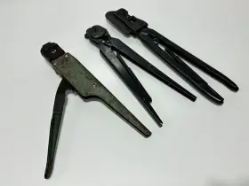 102466-1-d Amp Du Pont 3pc Tools And Connector Systems Crimper Tool Lot Untested