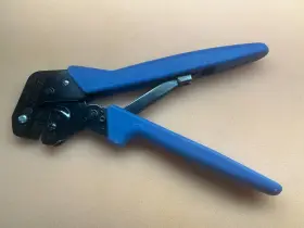 58448-2 Amp H-0609 Crimping Tool With Die