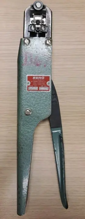 Ht-73 Berg Electronics Hand Crimp Tool Ht73 18-20 Awg