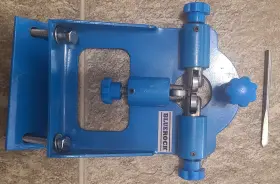 Wl-100 Bluerock Manual Wire Stripping Machine Copper Stripper For Recycling By