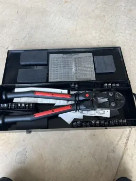 Md7-34 Burndy Md7 Posi-press Hytool Ratchet Crimper With 13 Dies