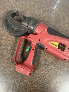 Pat750-l Burndy Patriot 12ton Crimper With 3.0 Ah Battery And Charger