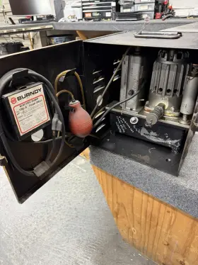 Y10ac-3h Burndy Electric Hydraulic Pump Pressure 10 000 Psi Read Below