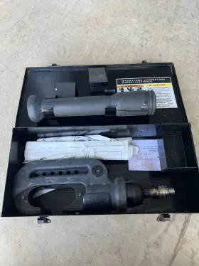 Y46c Burndy Hypress Hydraulic Crimper Tool 10 000psi In Case