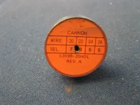 K155 Cannon Daniels Mfg Co. Dmc Positioner For Connectors