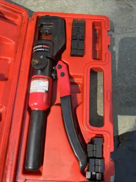 66150 Central Pittsburgh Hydraulic Wire Crimping Tool With Carrying Case