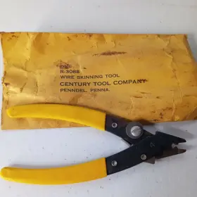 R-3088 Century Tool Company Wire Skinning Pliers Electricians Strips Cuts Up 16 Awg