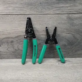 982666 Commercial Electric Electrical Wire Stripper And Crimper 8 Inch Lot Of 2 Green