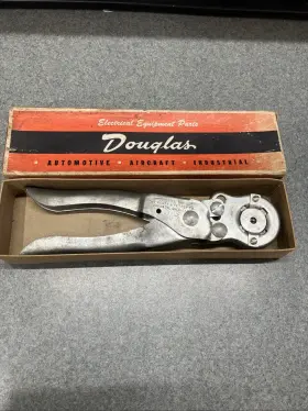 5417 Douglas / The Scott & Fetzer Co. Vintage Div. And Fetzler Terminal/swaging Plier Tool #5417