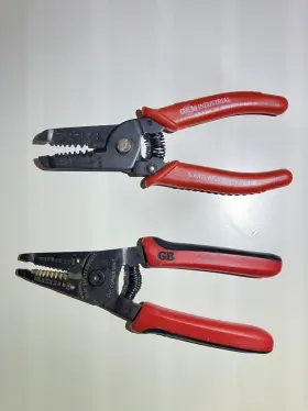 Gs-361 Gardner Bender Set Of 2 Wire Stripper 16-30 Awg And Oem Industrial 10-22awg