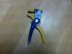 12-481 Gc Self Adjusting Multi Gauge Automatic Wire Stripper/cutter Electronics
