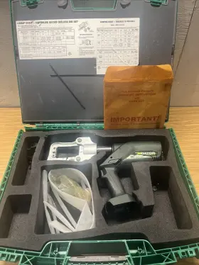 E12ccxlx11 Greenlee Gator 12 Ton Multi Tool And Ua12id Dieless Die Set