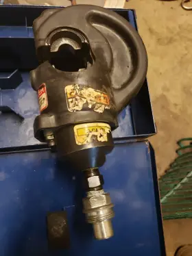 Huskie Ep-410h 12 Ton Hydraulic Crimper Compression Tool With Blue Metal Case