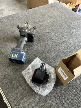 Rec-50u Huskie Rec-50m Robo-cut Handheld Cable Cutter With Brand New Battery Pack