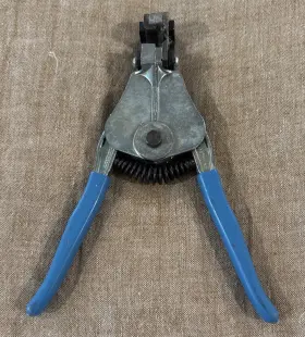 2523936 Ideal 2325296 Vintage Stripmaster Wire Stripper Tool #2523936 Made In Usa Blue Handle