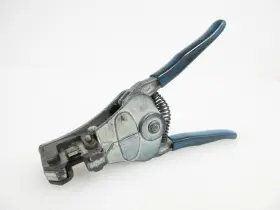 L-4994 Ideal 45-097 Stripmaster 16 - 26 Awg Blue Handle