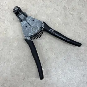 45-2685-1 Ideal 45-2685 Lb1187 Stripmaster Lite # 16 - 24 Awg Wire Stripper