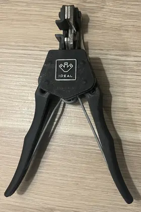 L-8824 Ideal Custom Stripmaster Light Automatic Wire Strippers 10-22 Awg Rare
