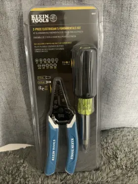 92922 Klein Tools 2-piece 11 In 1 Screwdriver And Wire Stripper Kit New