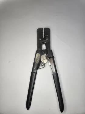 T1715 Klein Tools Full-cycle Ratcheting Crimper-insulated Terminals