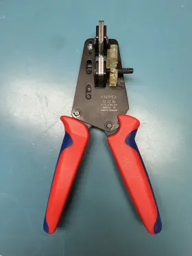 Knipex 003773049005 195mm Precision Wire Insulation Stripper 12 06