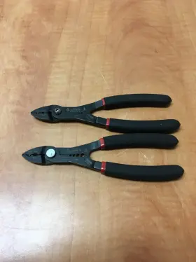Mfws-1 Matco Compact Multi Function 2pc Wire Stripper Crimper Set 8-24 Awg
