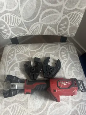 2672-20 Milwaukee M18 Force Logic 18v Linear Utility Crimper 3 Heads