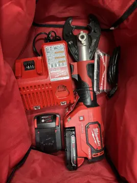2678-22o Milwaukee 6t Wire Crimping Tools Kit