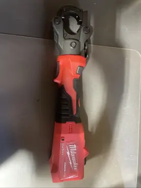 M18onehcct600c Milwaukee M18 Onehcct60 18v 6t Cable Crimper / Bare Tool