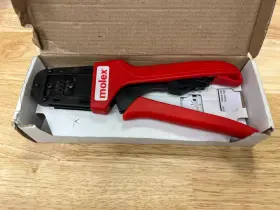 0638235100 Molex Hand Crimp Tool / Red 22-26awg Pn