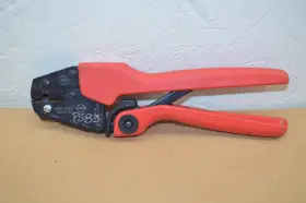 64001-1100 Molex 640011100c 16-14 Awg Avikrimp Female Right Hand Crimp Tool Rht-5762