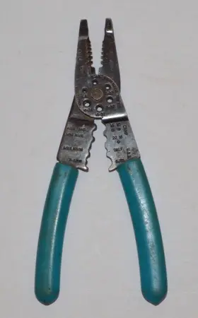 No.908-g Nice 908-g Channellock Wire Strippers/crimpers Condition Great Price