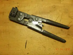 12039500 Packard Elecric 12078948 Lot A62 Electric Ratcheting Electrical Terminal Crimper