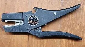 Pa1100 Paladin Tools Wire Stripper Thin Awg 20-11