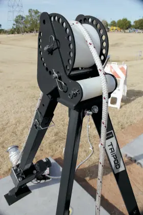 P6-t02 Southwire Maxis 6k Tripod Accessory