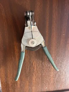 2.523.936 Stripmaster Ideal Ind. Vintage 1960s Wire Stripper Pat No