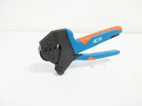 539635-1 Te Connectivity 539736-2 Ergocrimp Body With 12-20 Awg Die Set /a 0.50 - 4.00mm Tyco