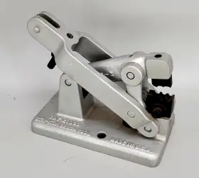 5200-1 Thomas & Betts 21060 Rare And Sta-kon Bench Terminal Crimper Tool 2 Usa
